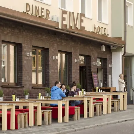 Hotel Five 3*