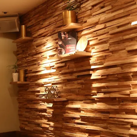 Hotel Five 3*